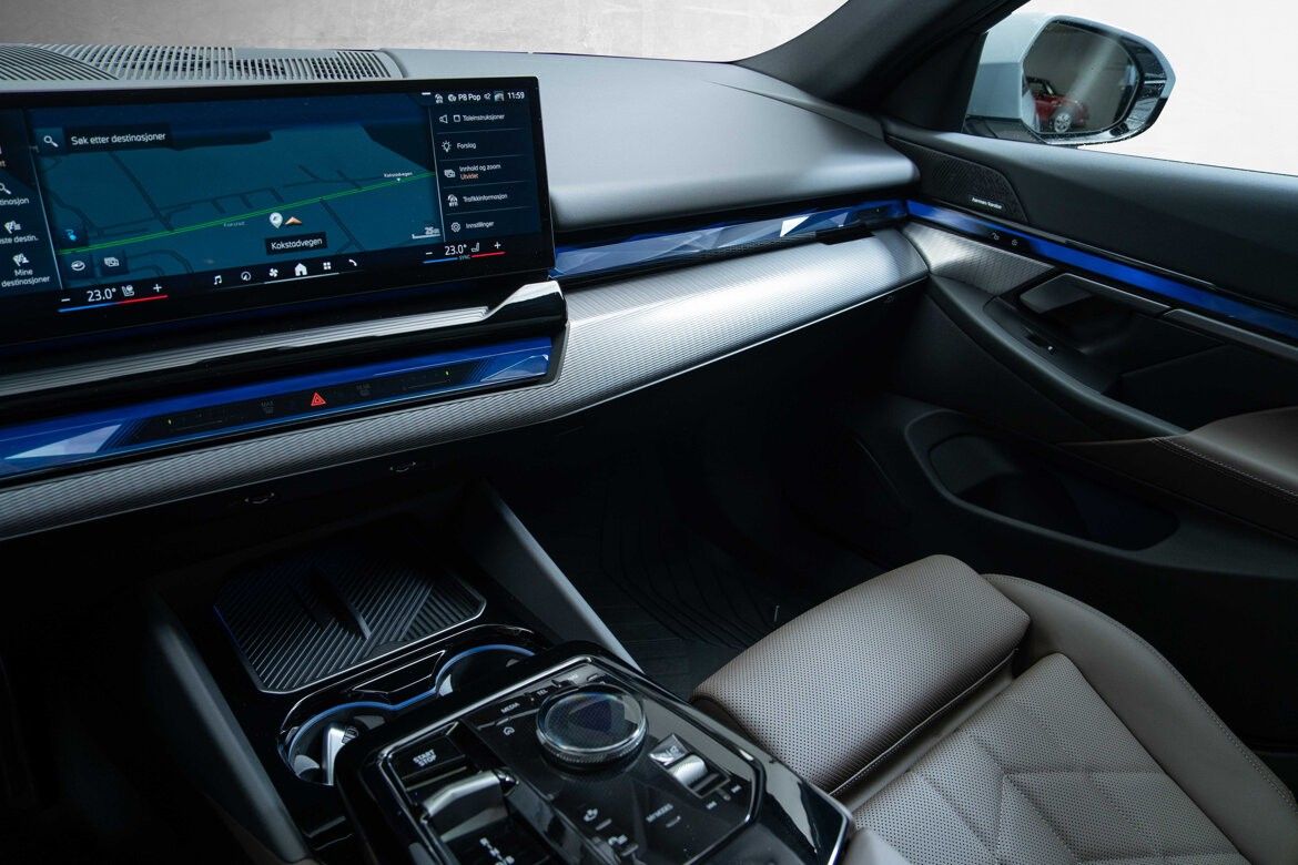 BMW i5