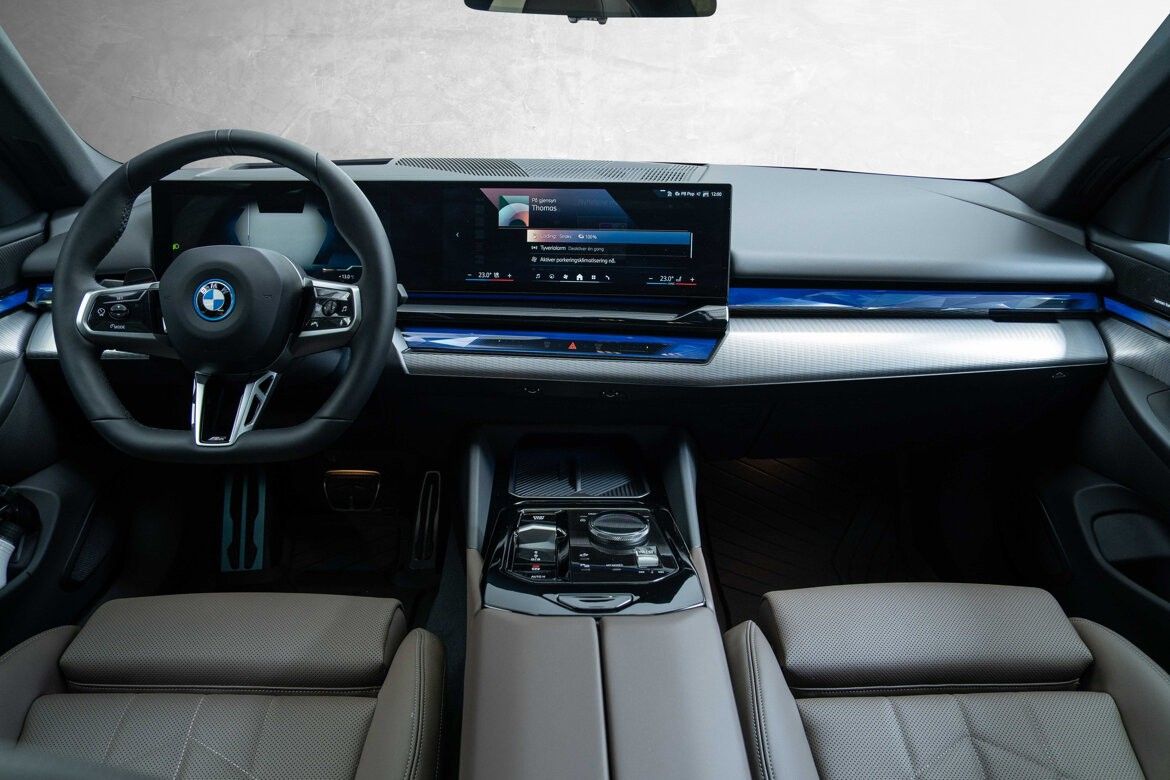 BMW i5