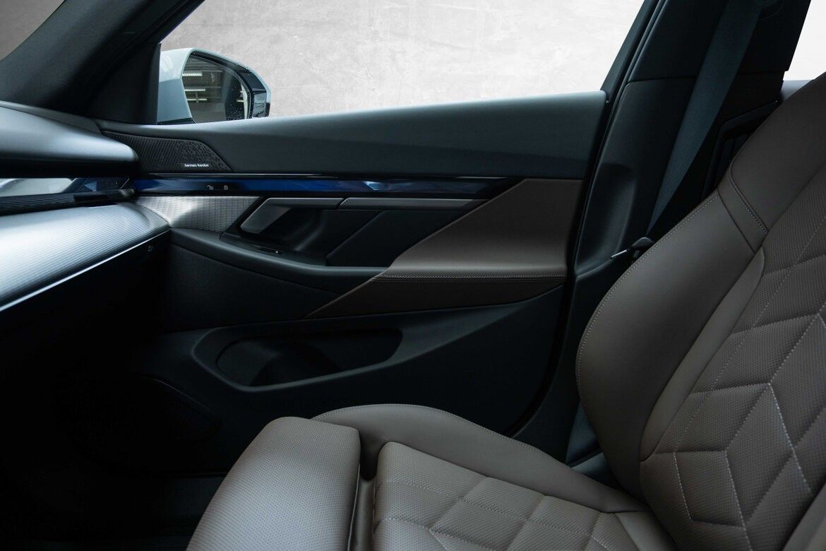 BMW i5