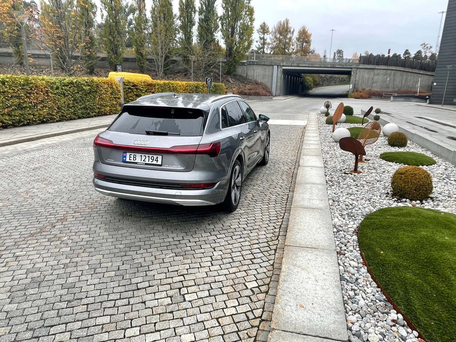 Audi e-tron