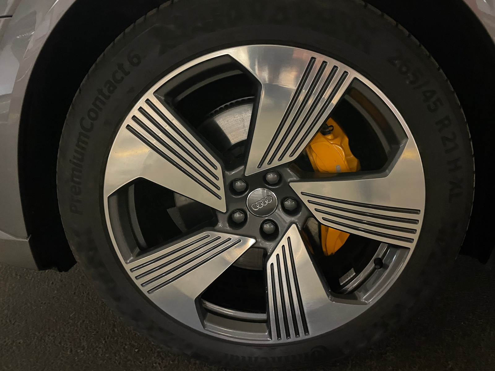Audi e-tron