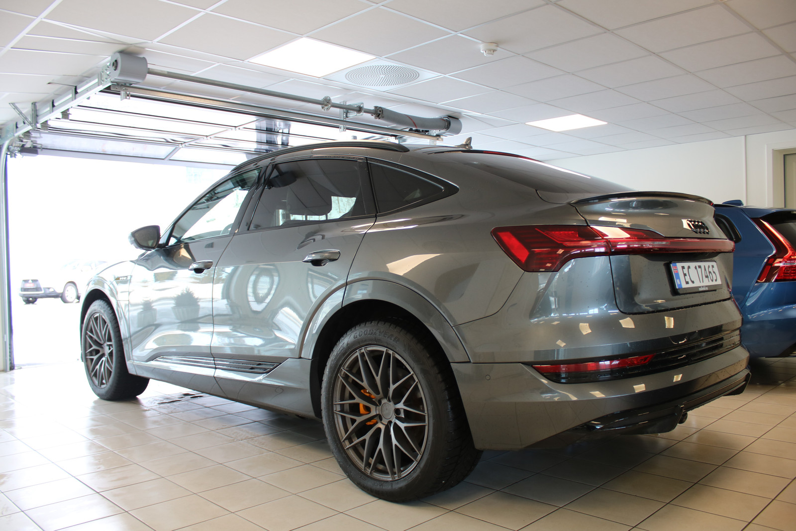 Audi e-tron