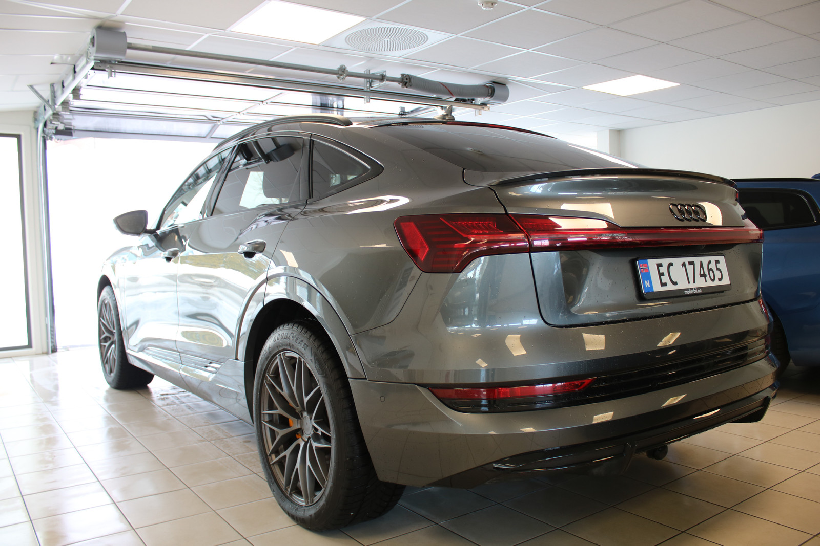Audi e-tron