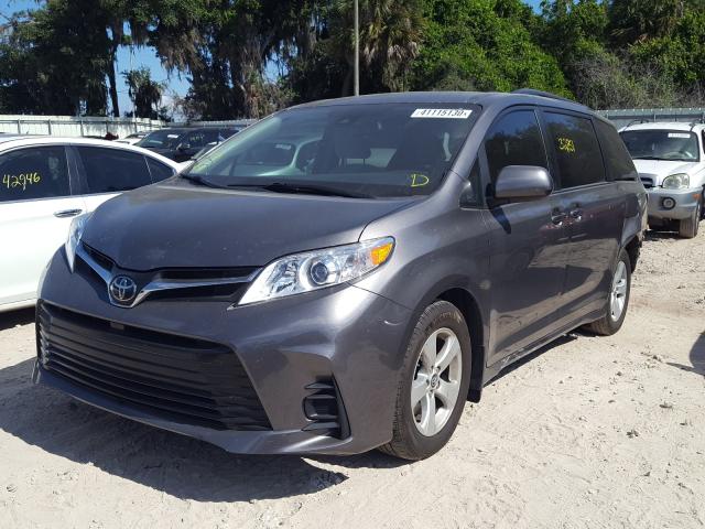 Toyota Sienna LE 2018