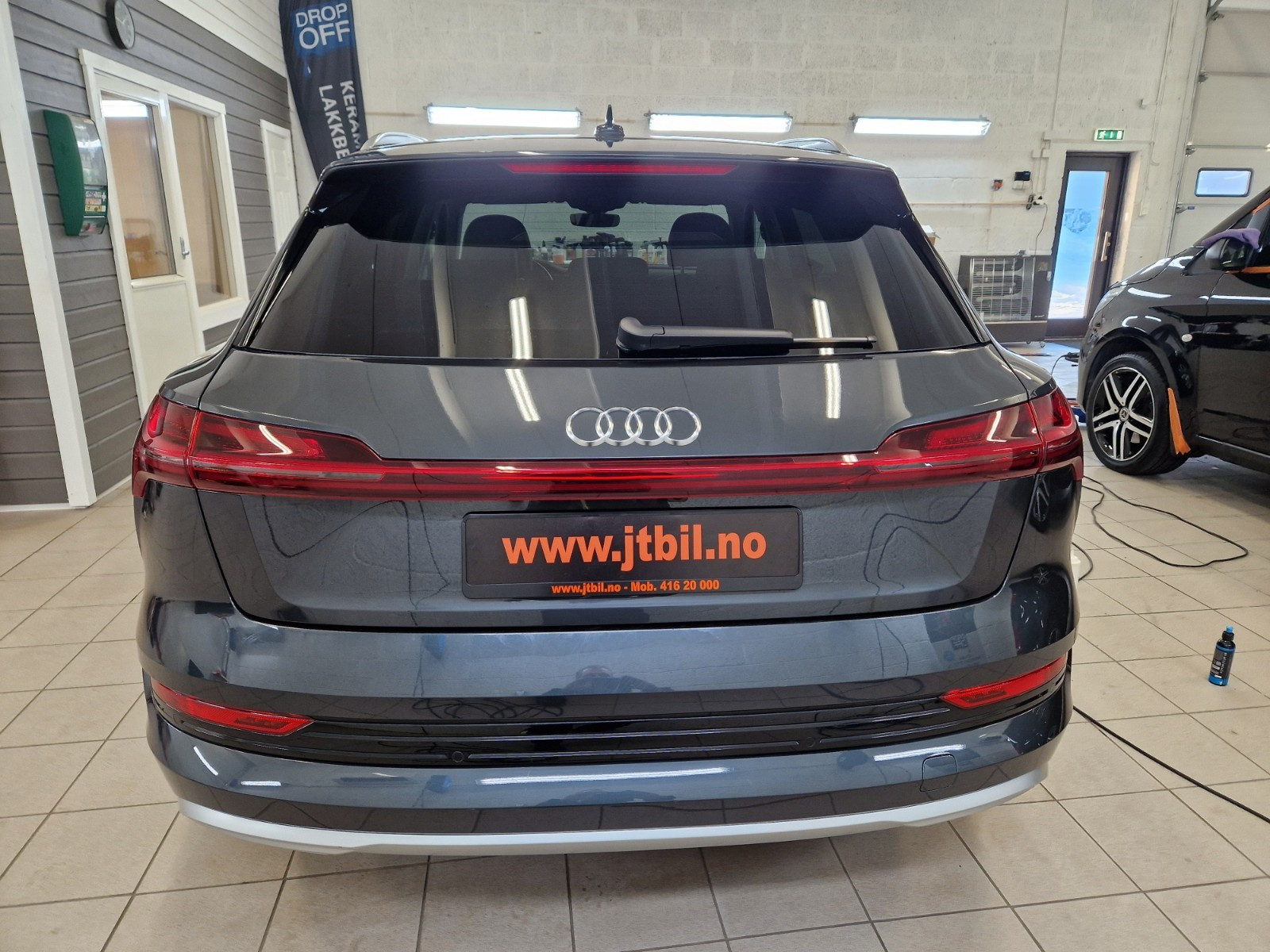 Audi e-tron