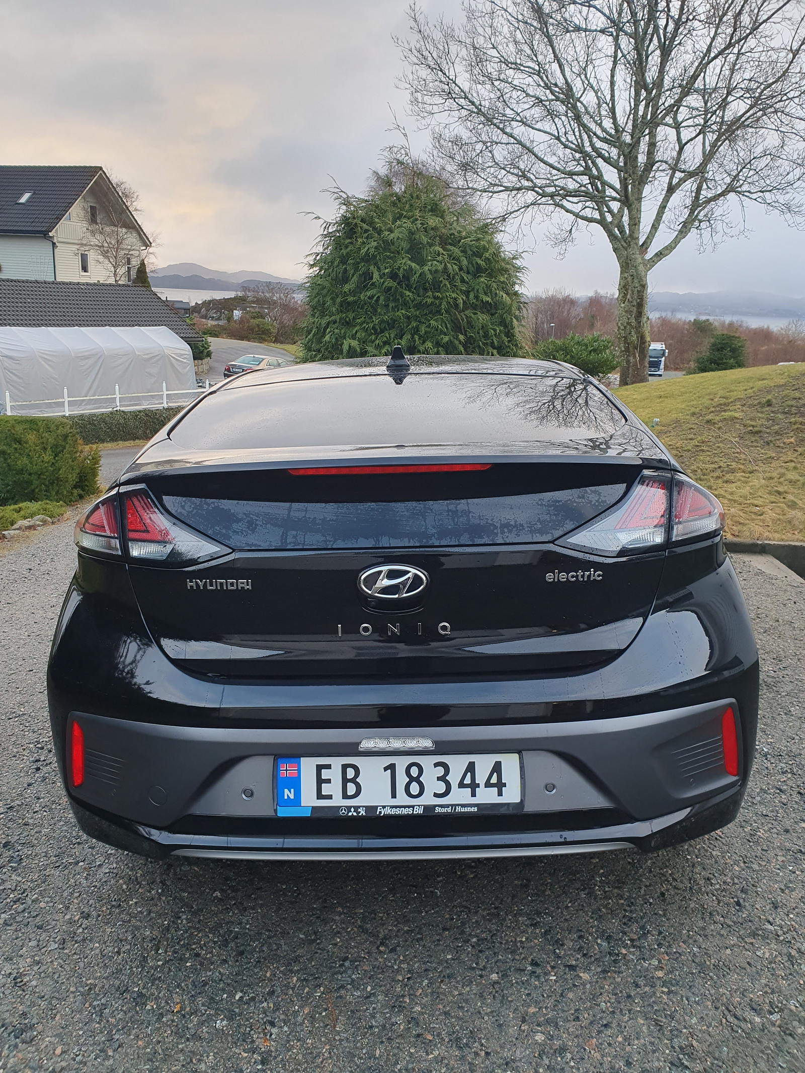 Hyundai IONIQ