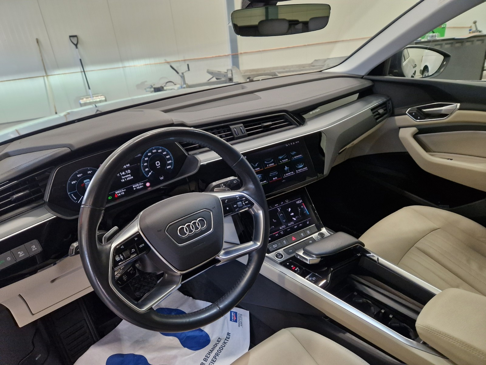 Audi e-tron