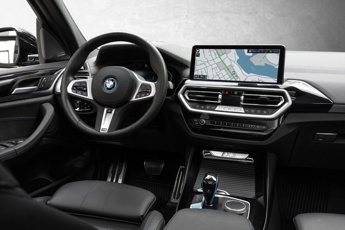 BMW iX3