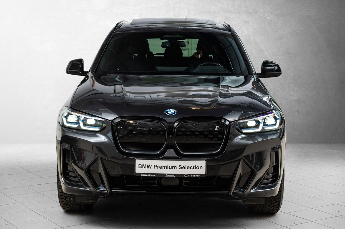 BMW iX3