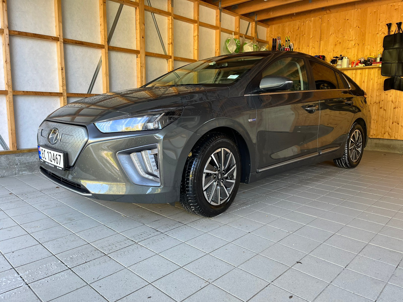 Hyundai IONIQ