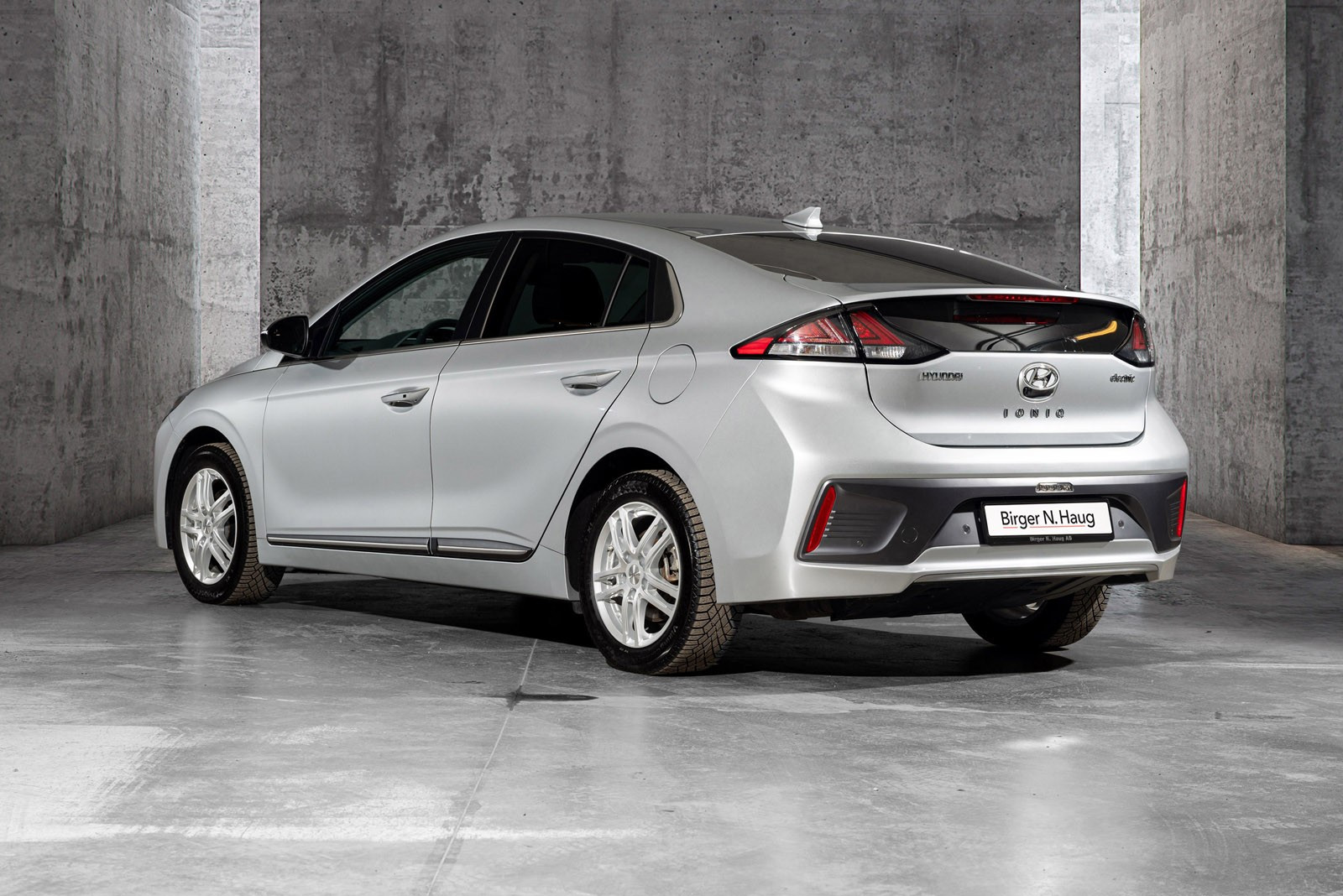 Hyundai IONIQ