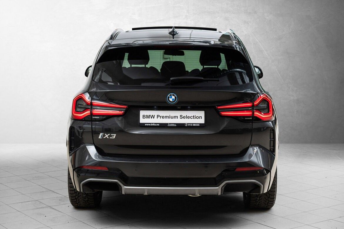 BMW iX3