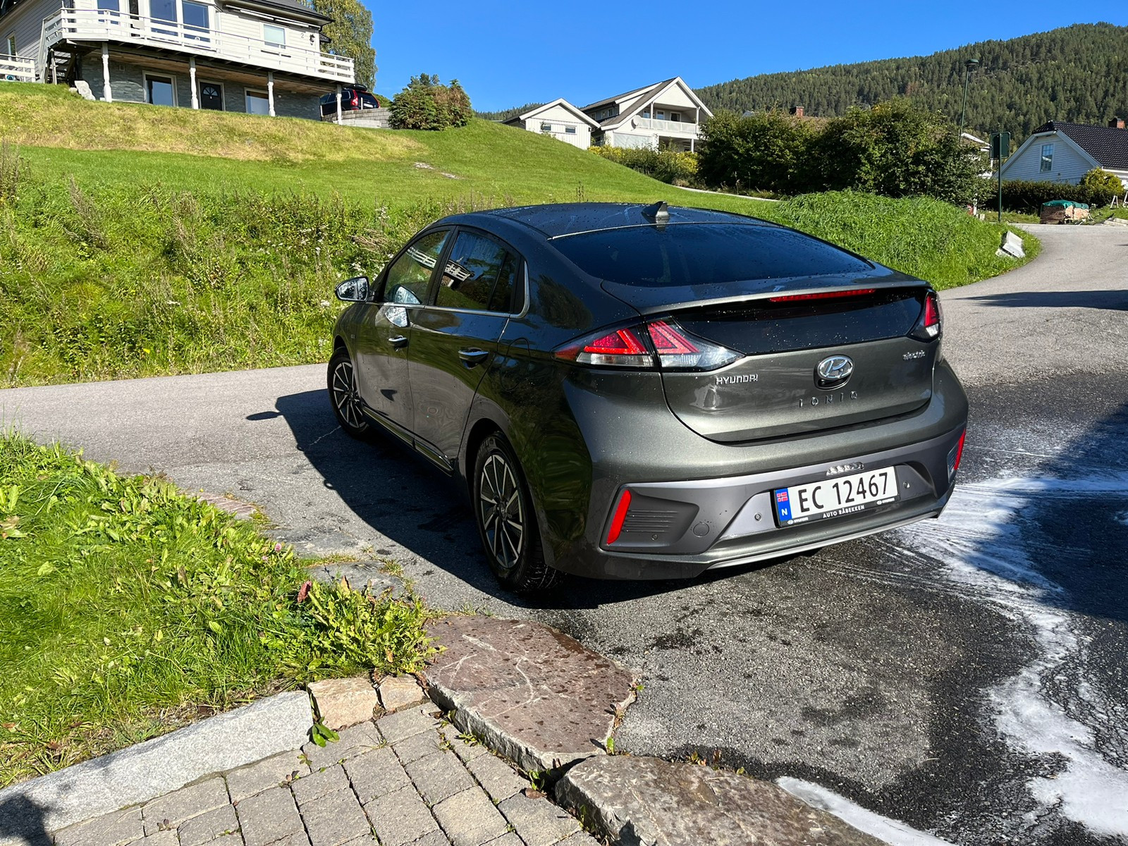 Hyundai IONIQ
