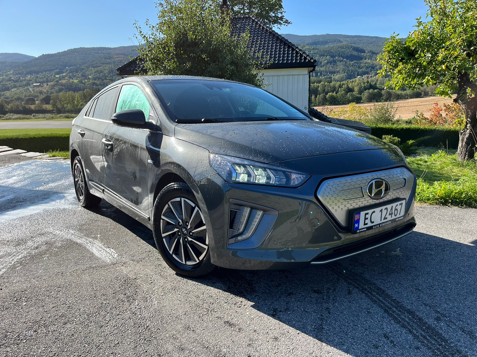 Hyundai IONIQ