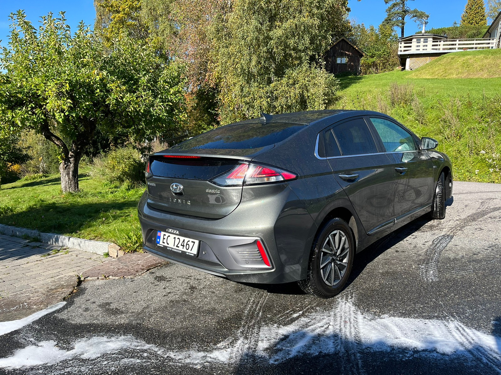 Hyundai IONIQ