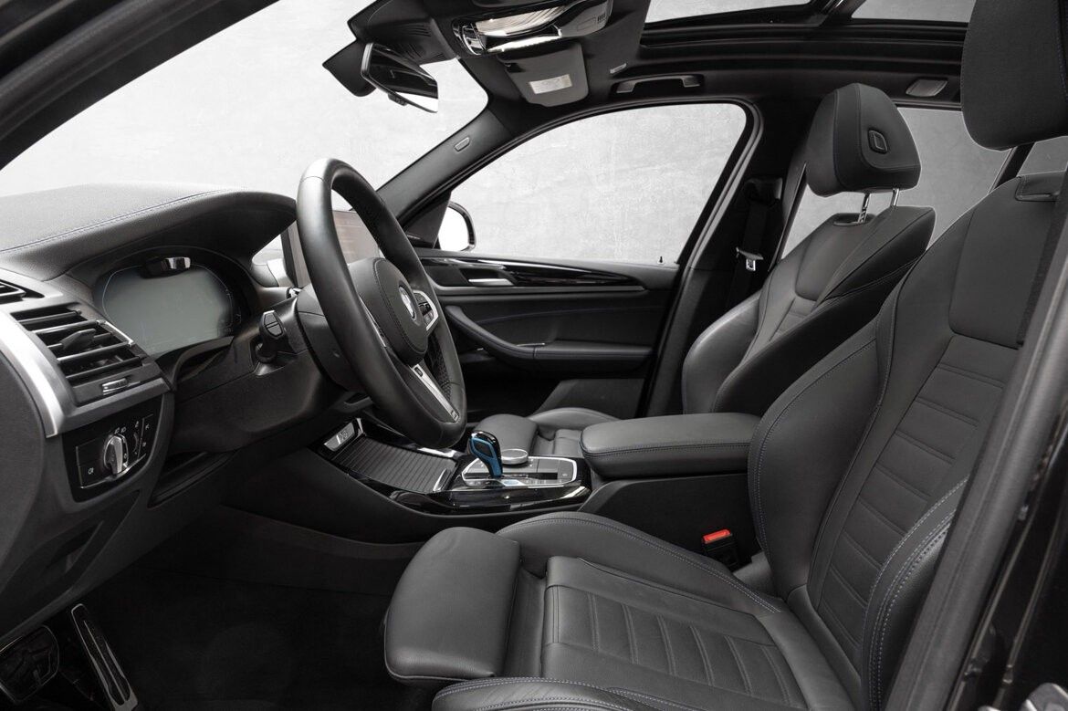 BMW iX3