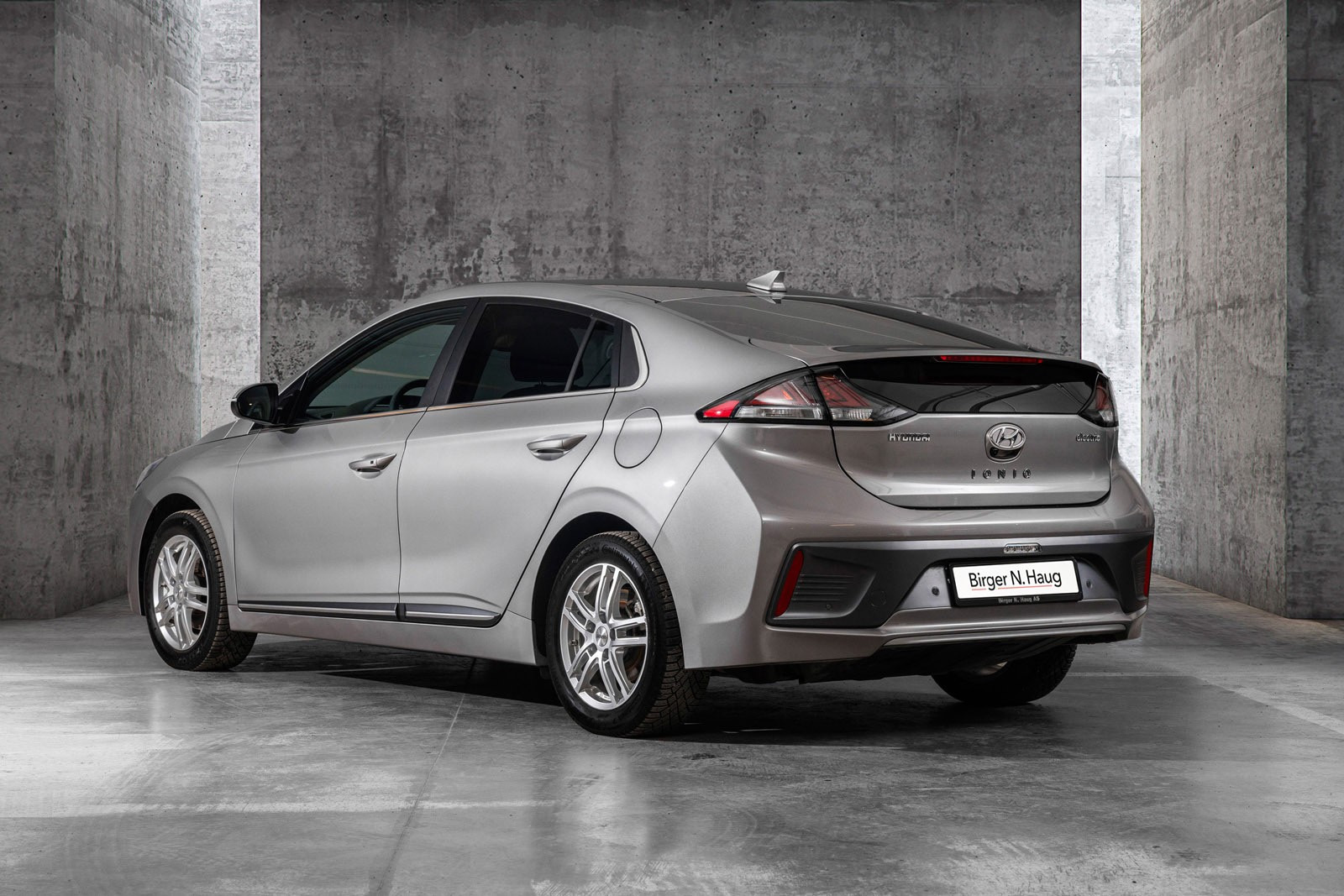 Hyundai IONIQ