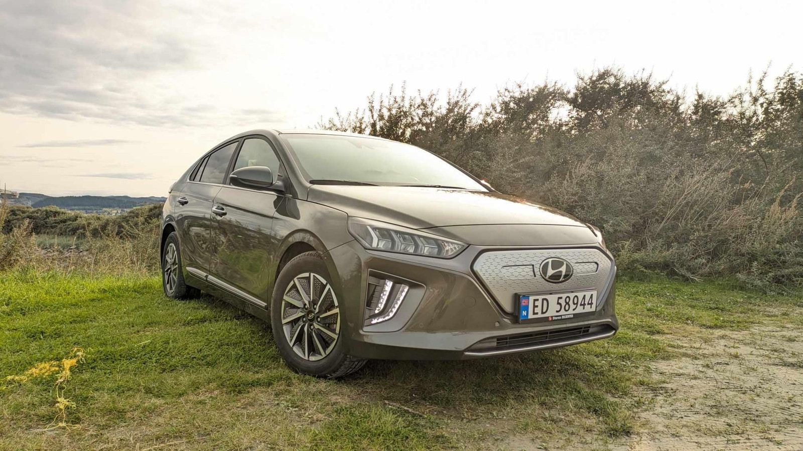 Hyundai IONIQ
