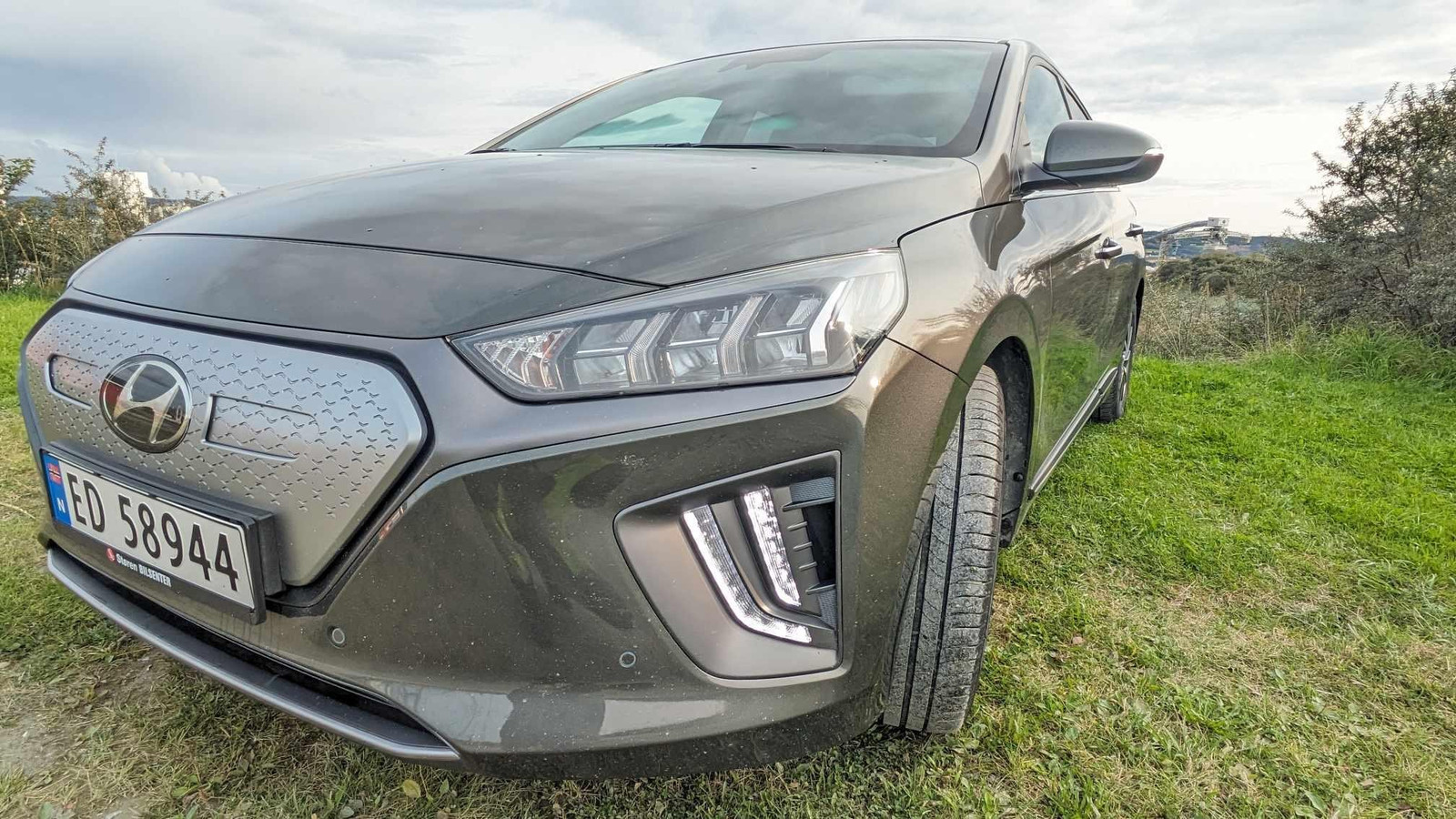 Hyundai IONIQ