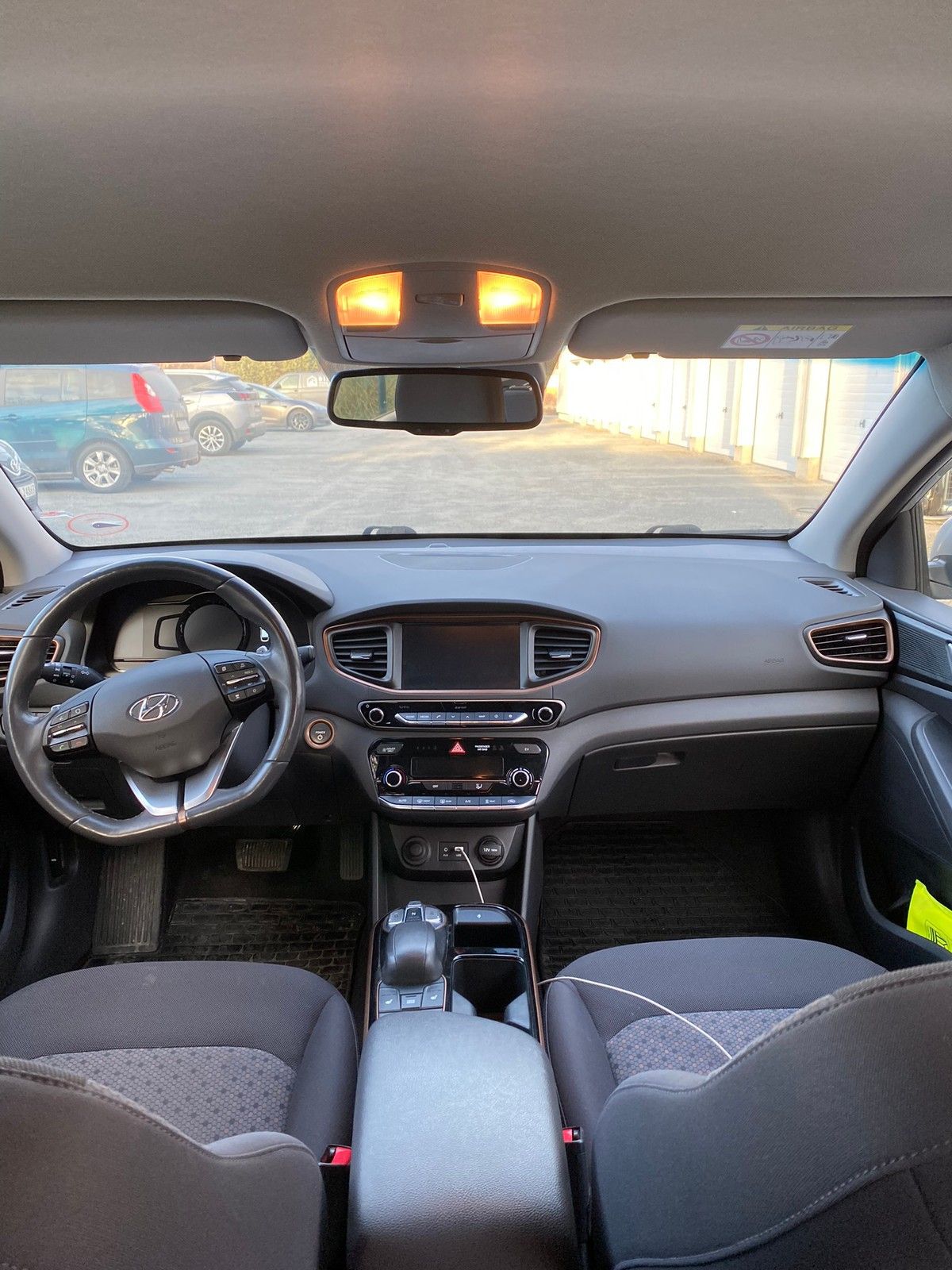 Hyundai IONIQ