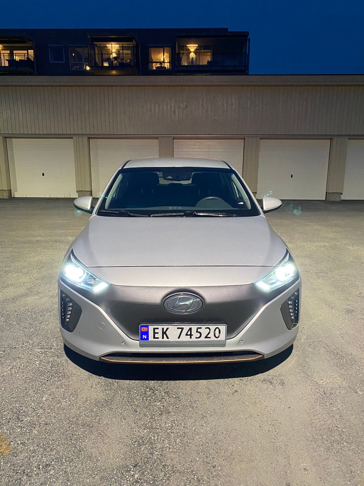 Hyundai IONIQ