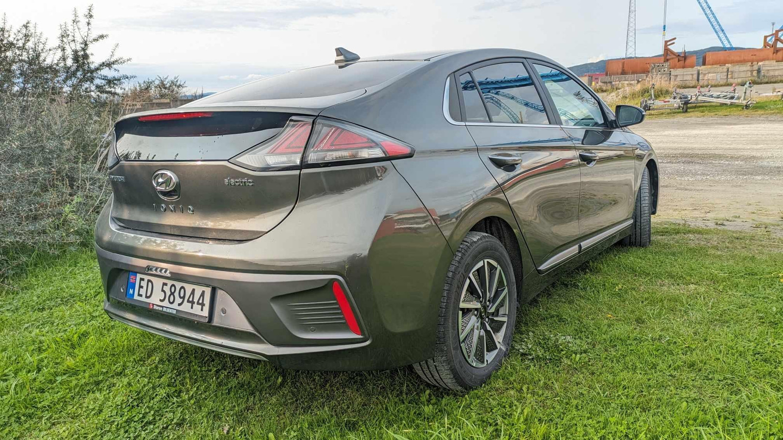 Hyundai IONIQ