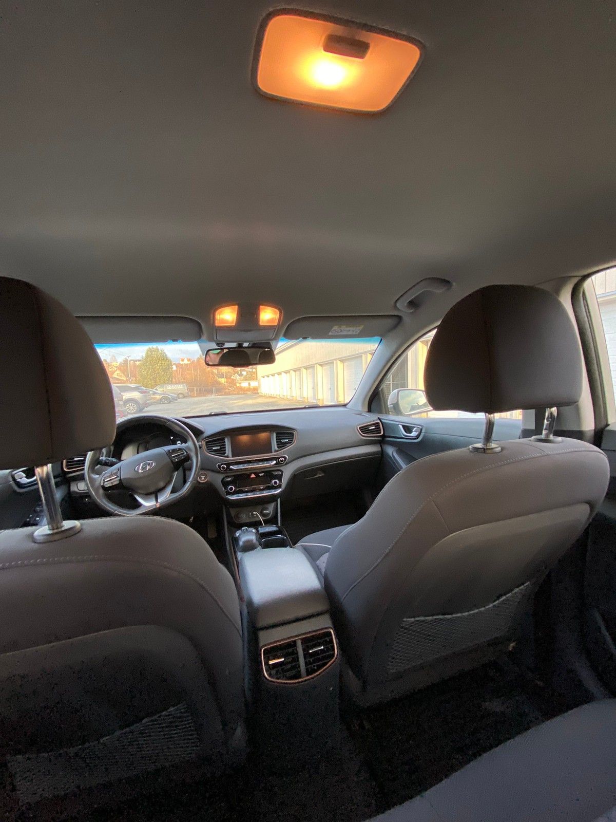 Hyundai IONIQ