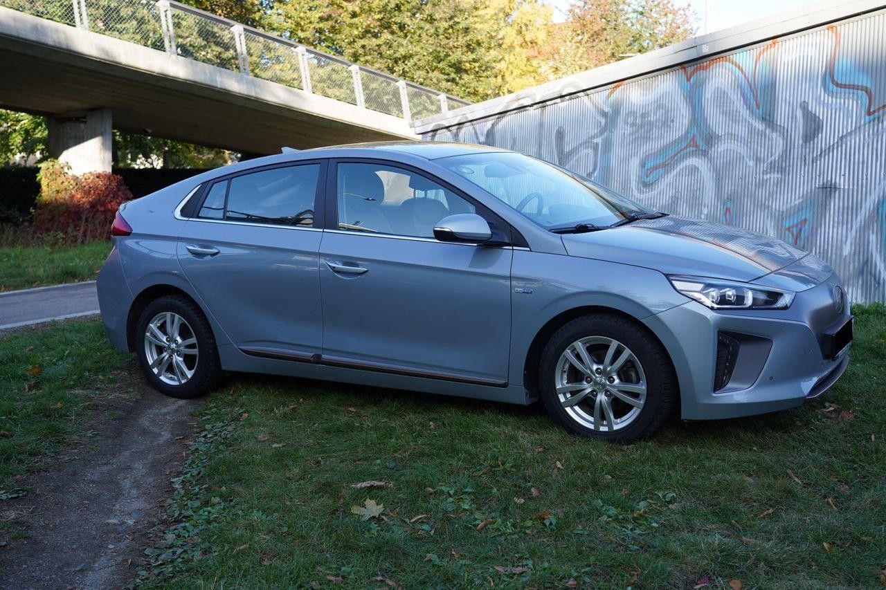 Hyundai IONIQ
