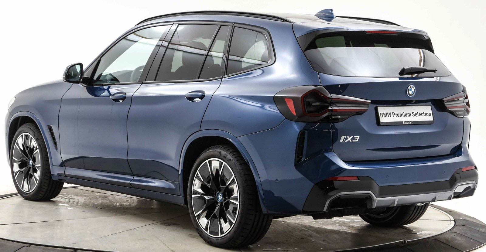 BMW iX3