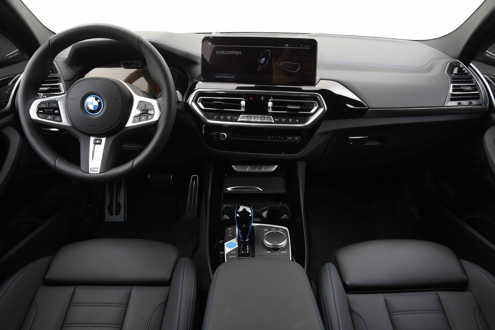 BMW iX3