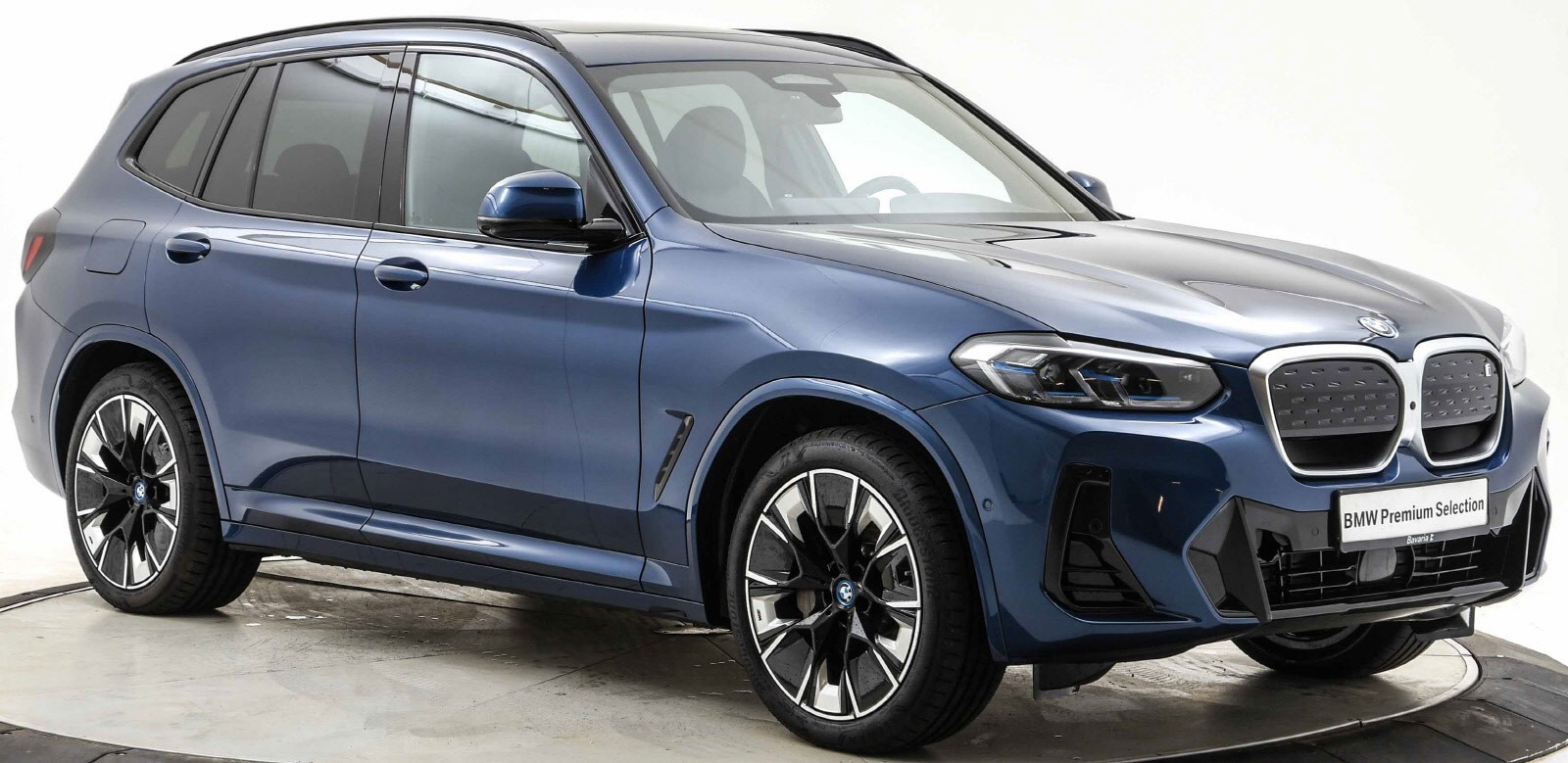 BMW iX3