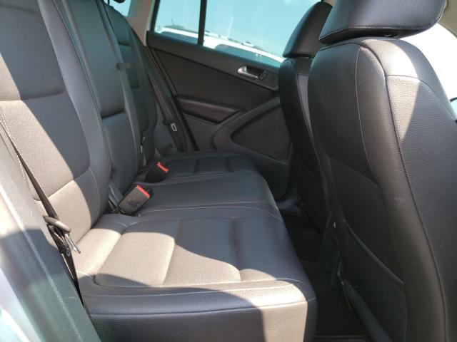 Volkswagen Tiguan S 2012
