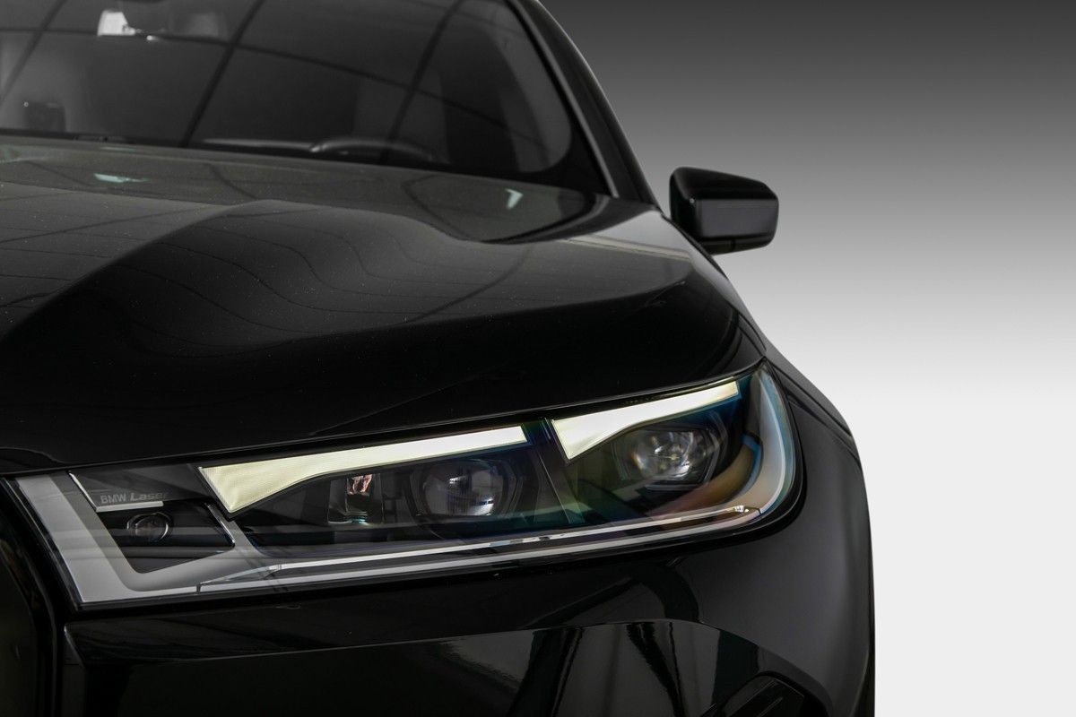 BMW iX xDrive 40