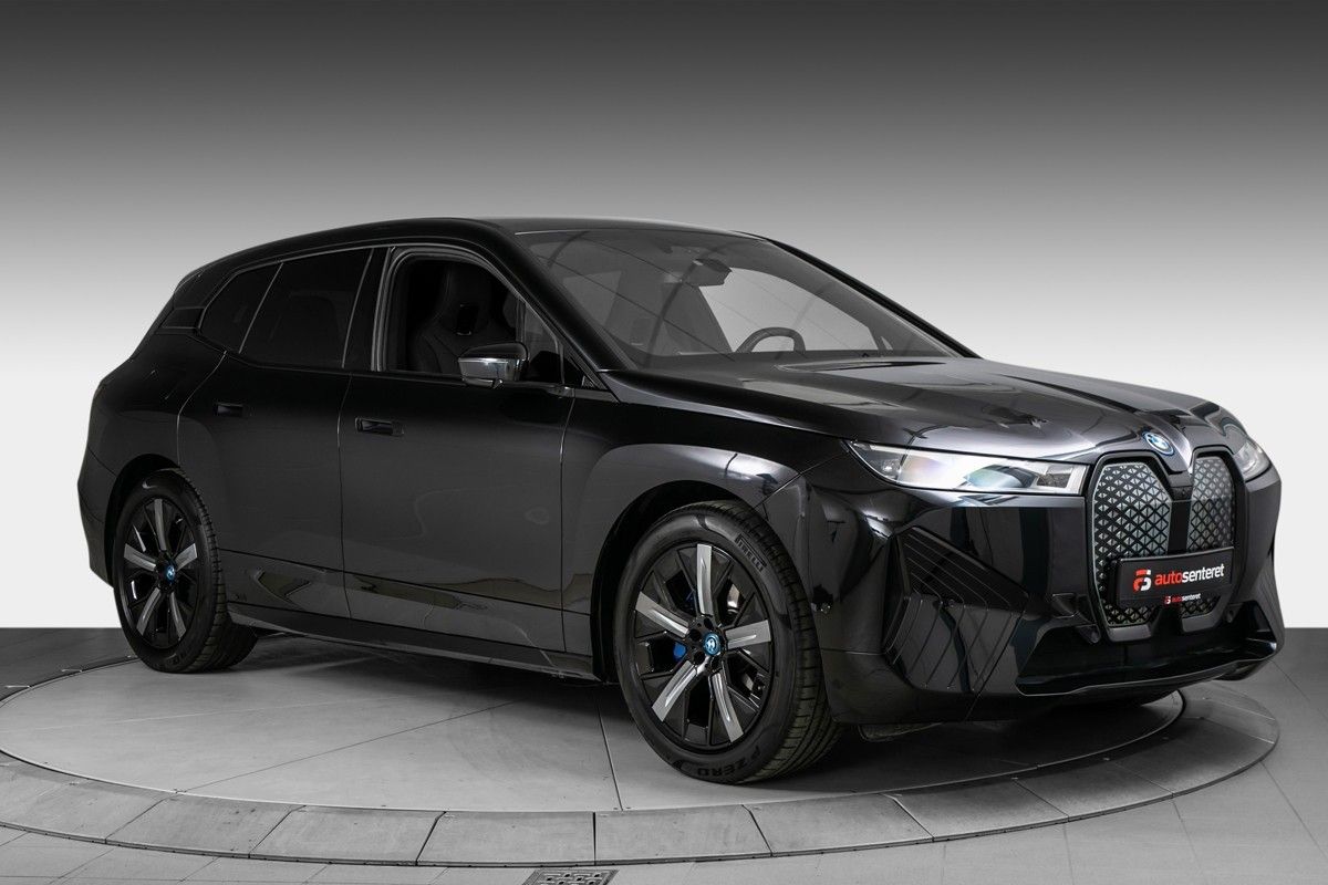 BMW iX xDrive 40