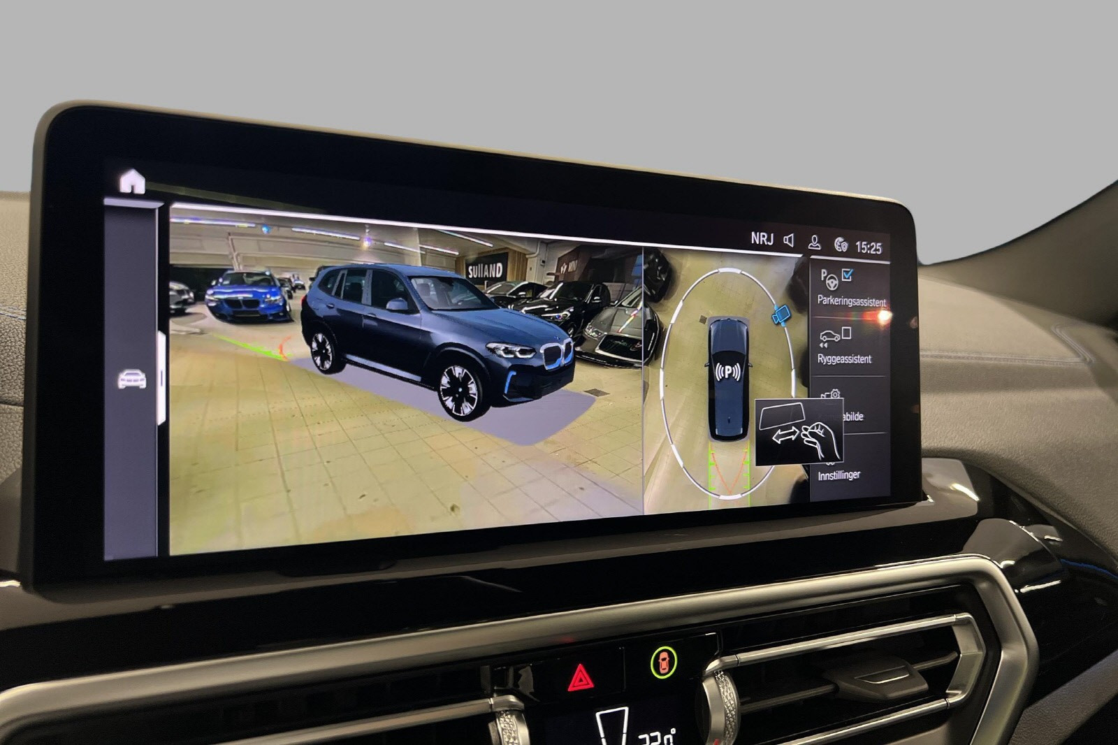BMW iX3