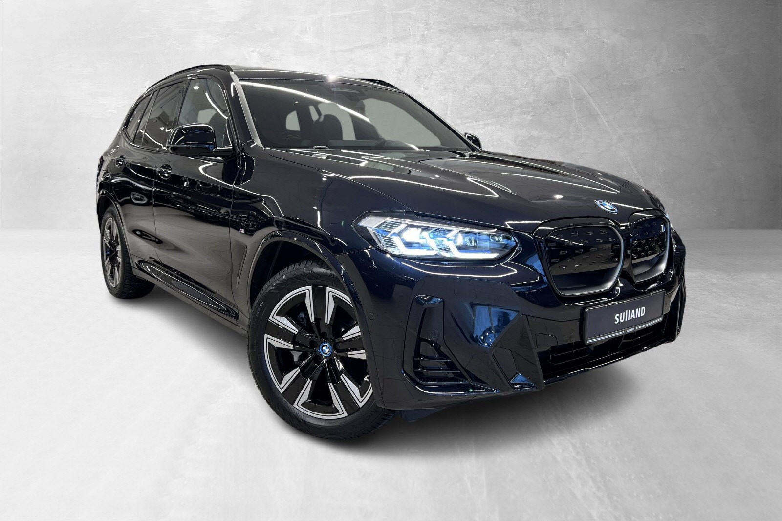BMW iX3