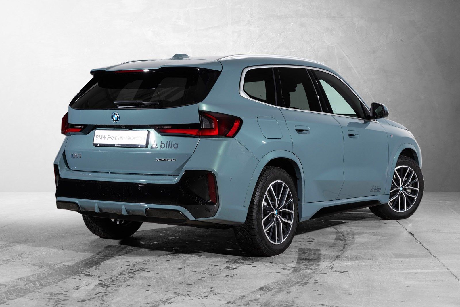 BMW iX1