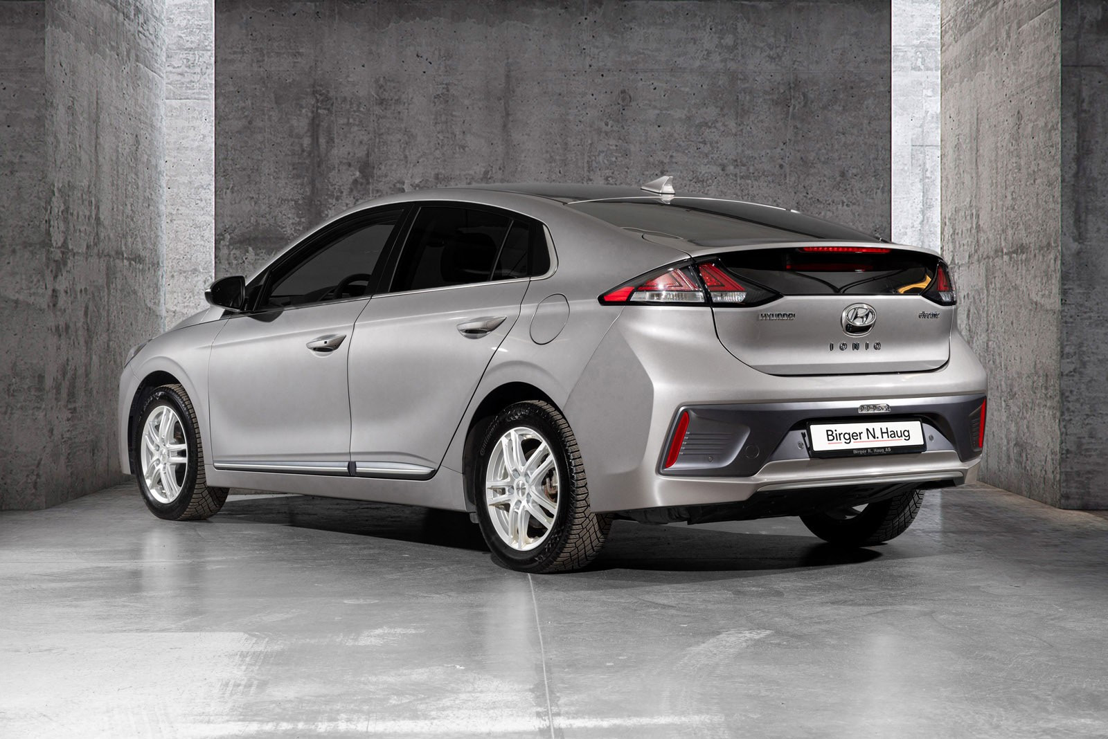 Hyundai IONIQ