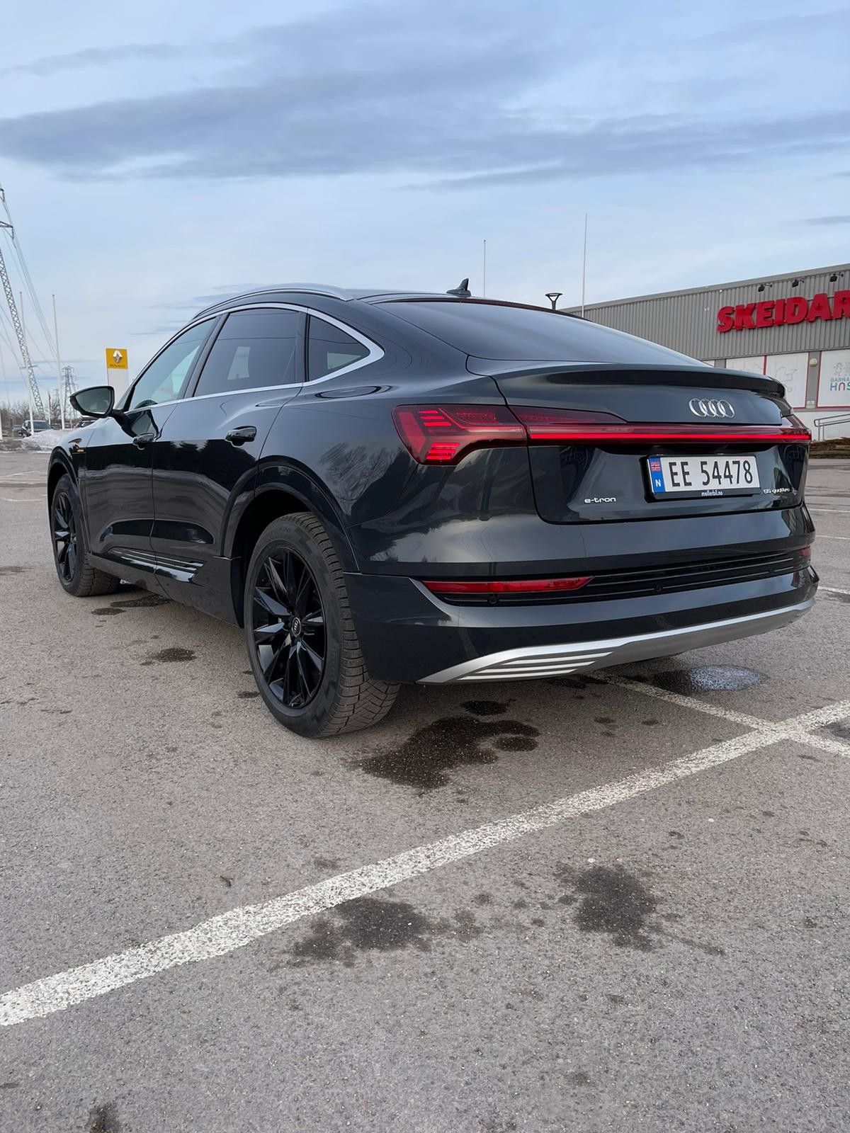 Audi e-tron