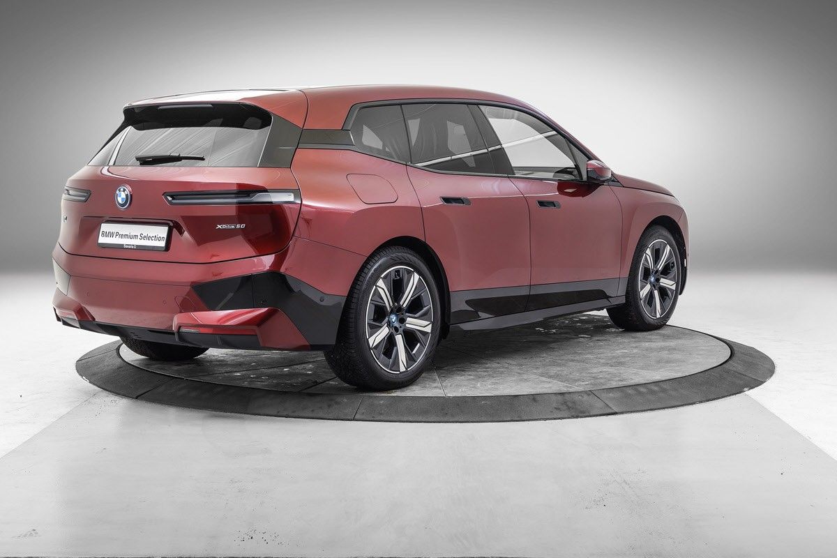 BMW iX xDrive 50