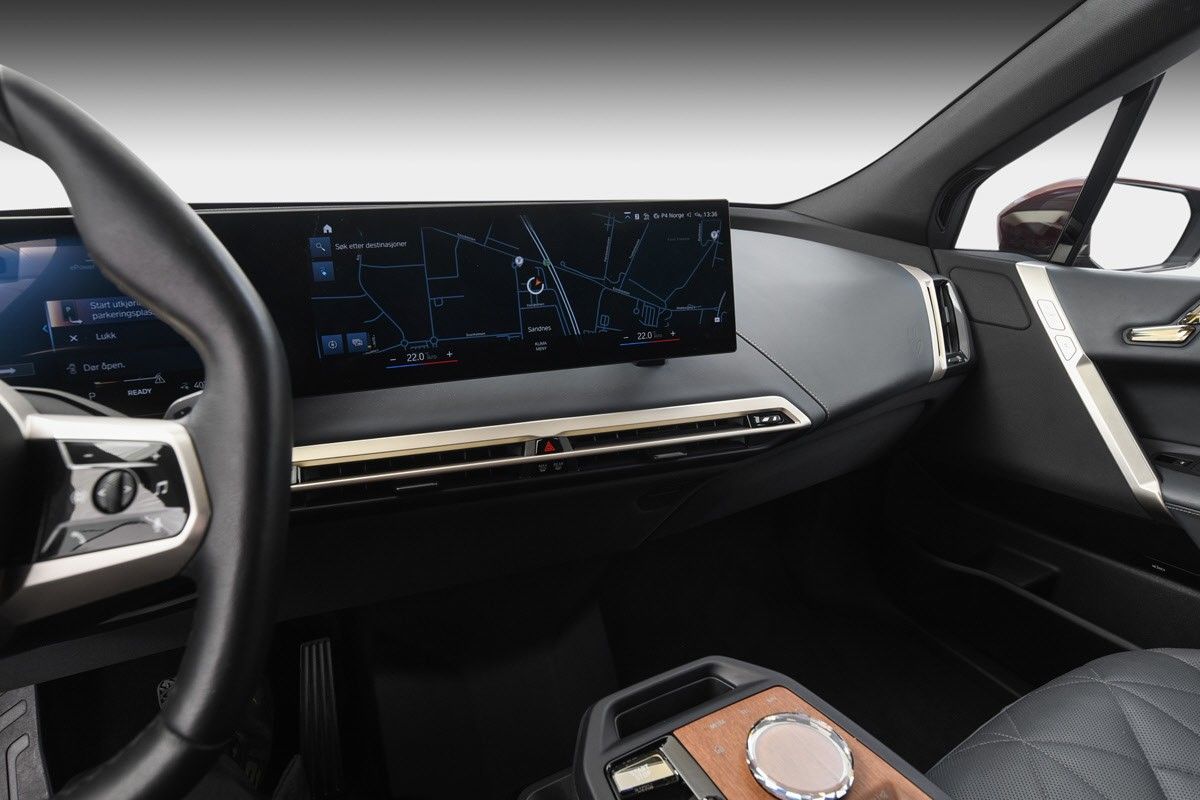 BMW iX xDrive 50