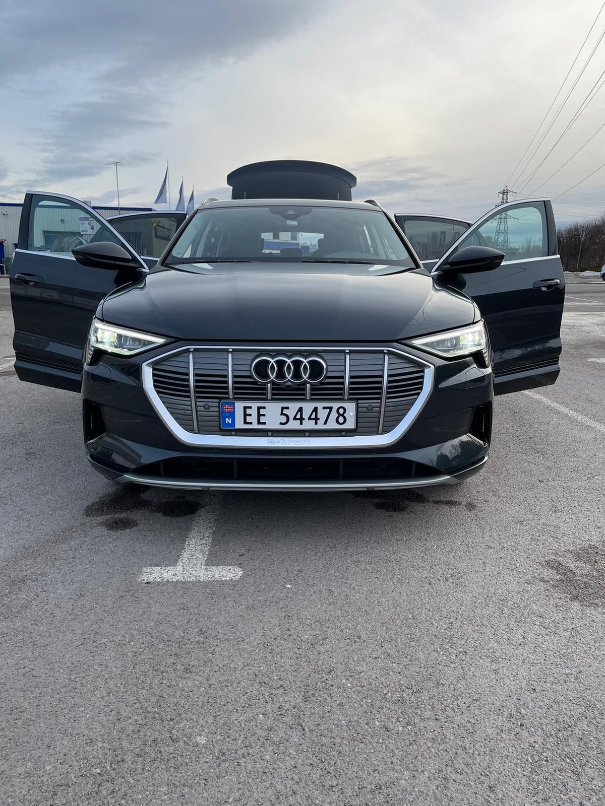 Audi e-tron