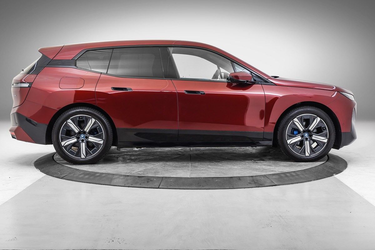 BMW iX xDrive 50
