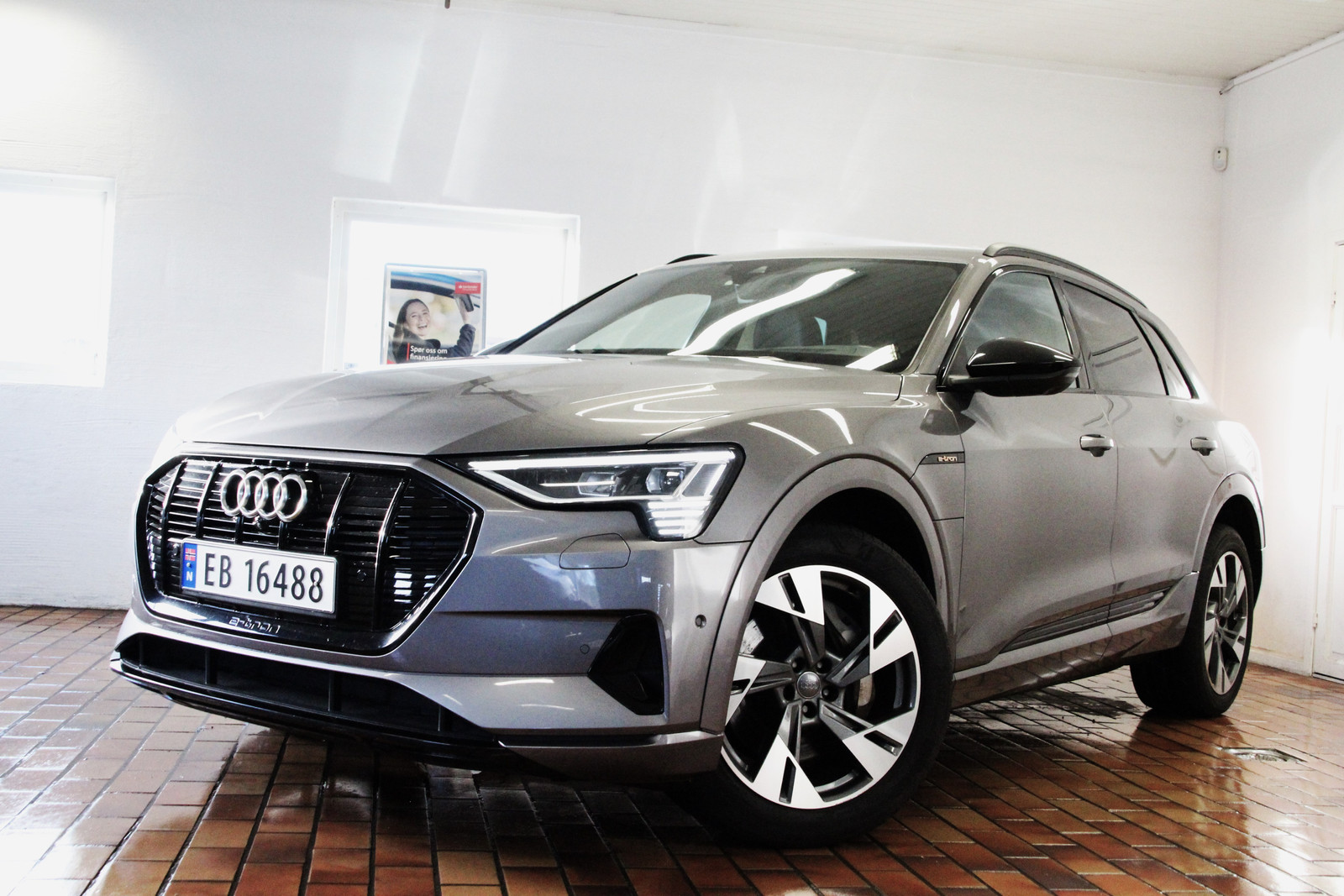 Audi e-tron