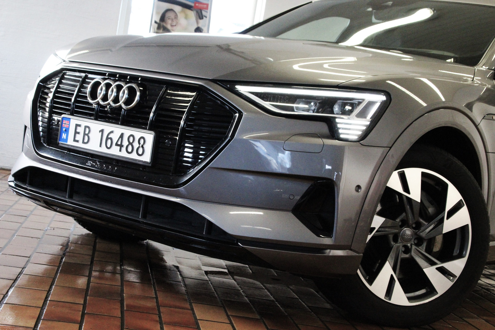 Audi e-tron