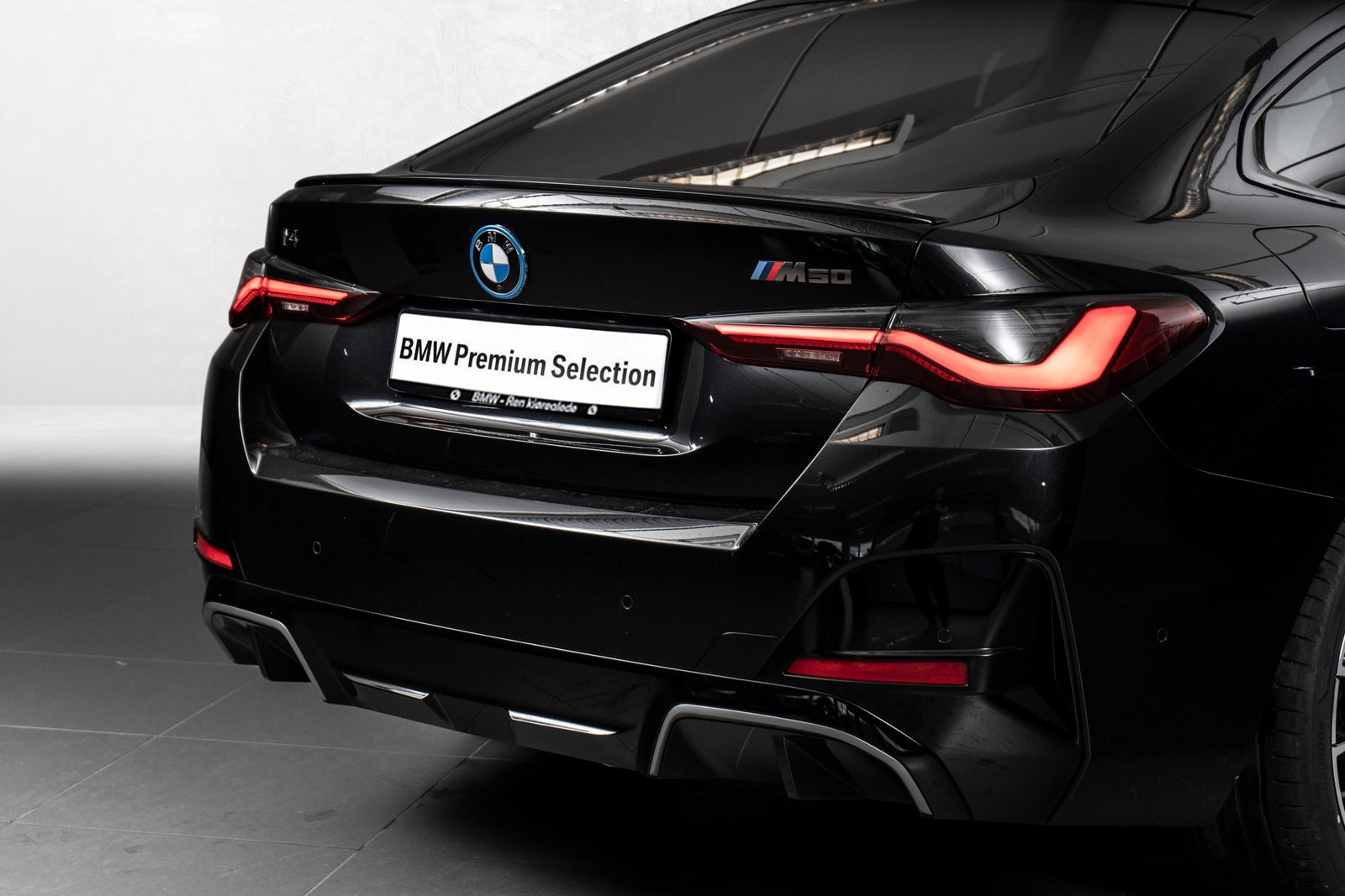 BMW i4 M50