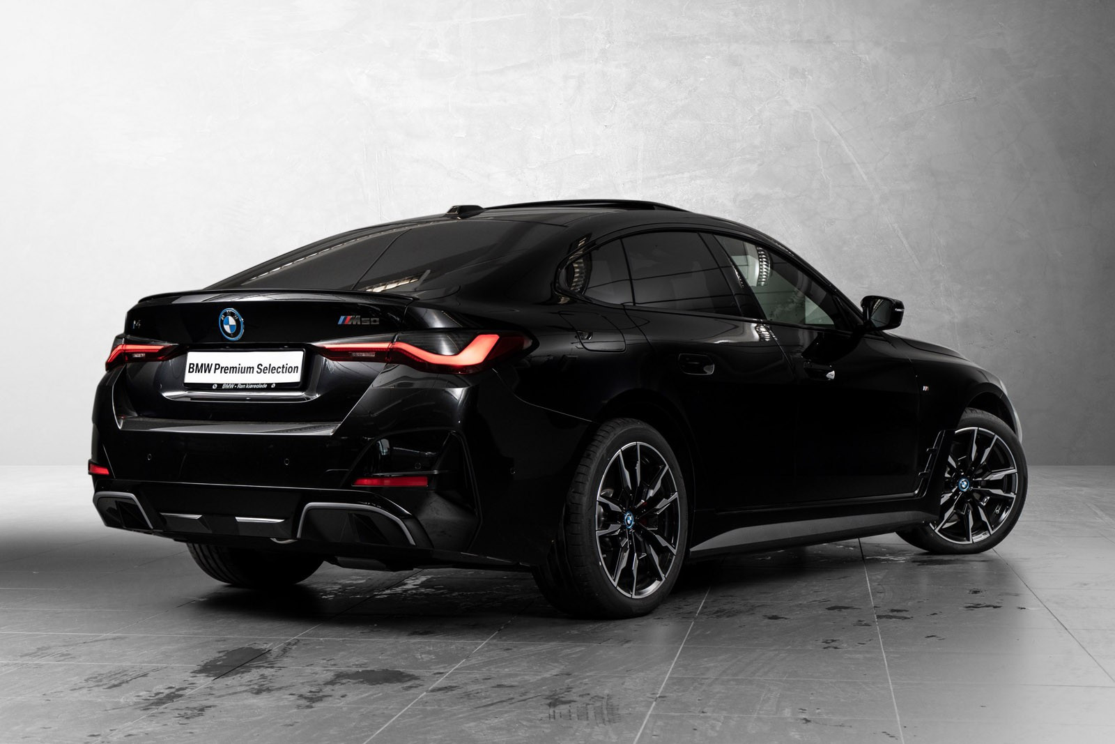BMW i4 M50