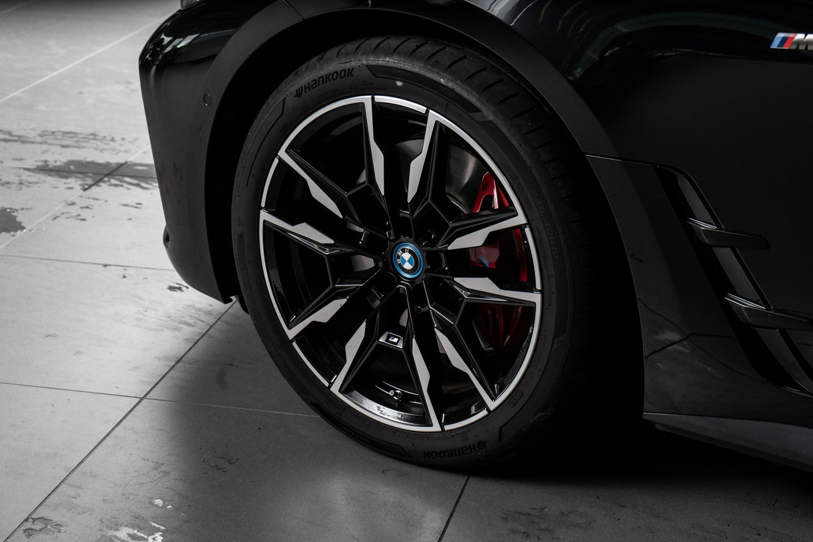 BMW i4 M50