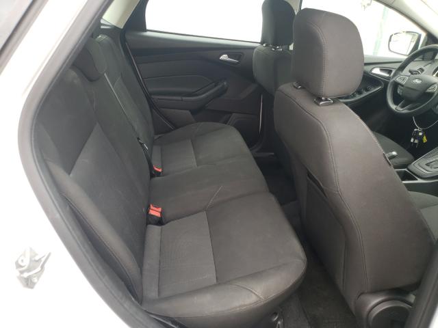 Ford Focus SE 2016