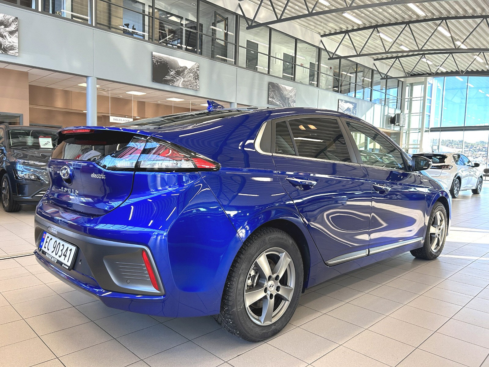 Hyundai IONIQ
